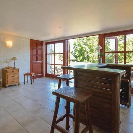 Three-bedroom In * Store Heddinge