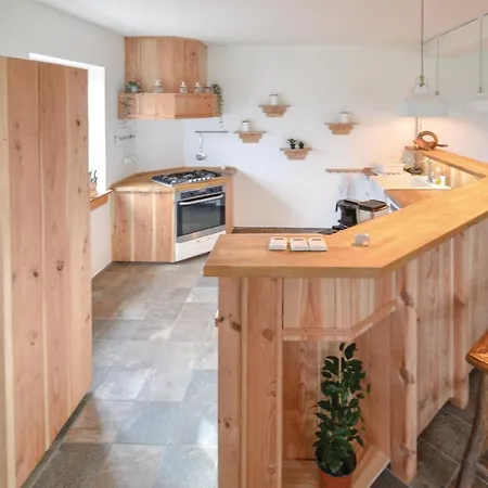 Three-bedroom In Store Heddinge