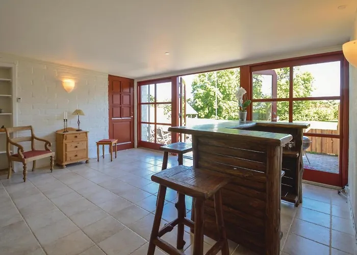 Three-bedroom In * Store Heddinge