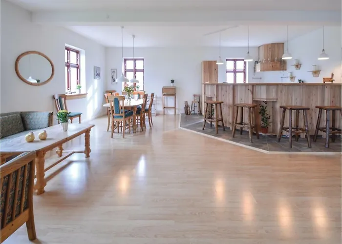 בית נופש Three-bedroom In